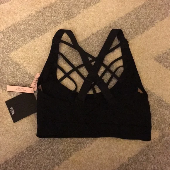 NEW Victoria’s Secret Sports Bra - Picture 2 of 2